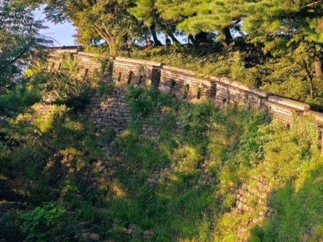🏯 Namhansanseong Fortress – A Perfect Day Trip from Seoul 🏯 Namhansanseong Fortress – A Perfect Day Trip from Seoul