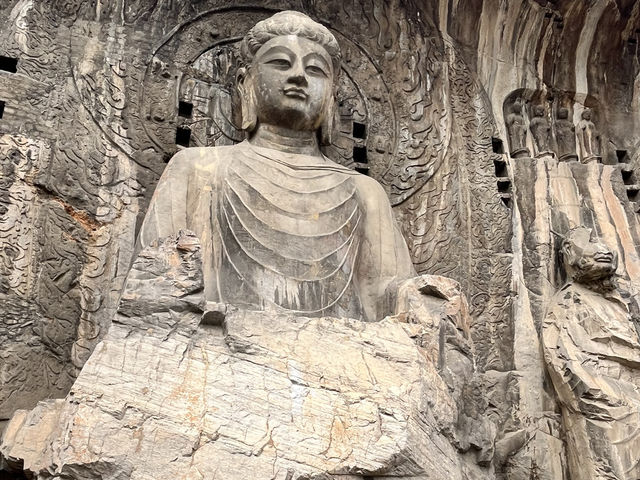 🚆 Longmen Grottoes — The No-Walk, Easy-Access Guide