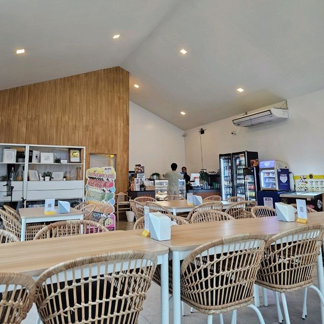 🍥ร้านกาแฟ SunSun Cafe : ลพบุรี 🍥 🍥ร้านกาแฟ SunSun Cafe : ลพบุรี 🍥