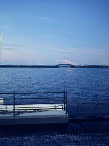 The captivating charm of the evening fountain show at Lake Biwa 🌊✨