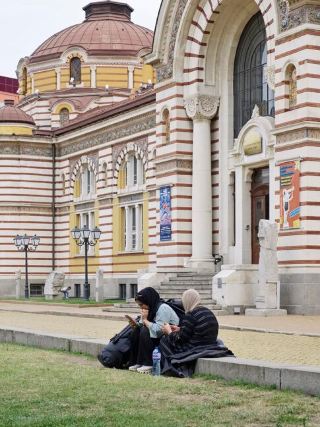 Mirogoj Cemetery: Zagreb’s Tranquil Open-Air Art Gallery 🌿✨