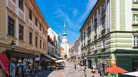 The historic heart of Bratislava's Old Town Insta-Perfect Vibes at Hlavné námestie 💖 — traveler post in Bratislava