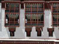 Ancient Buddhist monastery lost in mountains 