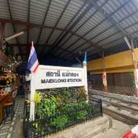 Meaklong Train Station 