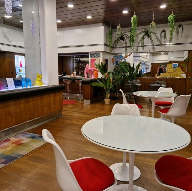 Hotel Mediolanum lobby