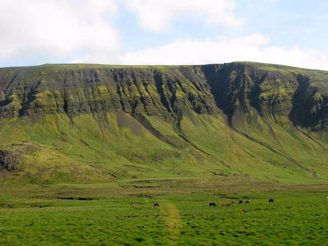 Exploring the Beauty of Iceland