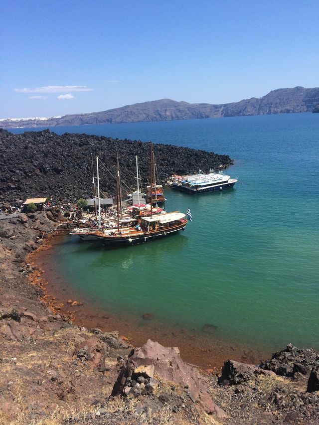 Seductive Santorini