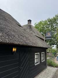  【オランダ、ヒートホールン（Giethoorn）】オランダのヴェネツィアでボートツアーと散歩