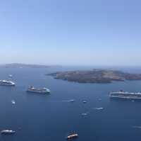 Greece🇬🇷Santorini: A Timeless Escape in Blue and White💙🤍