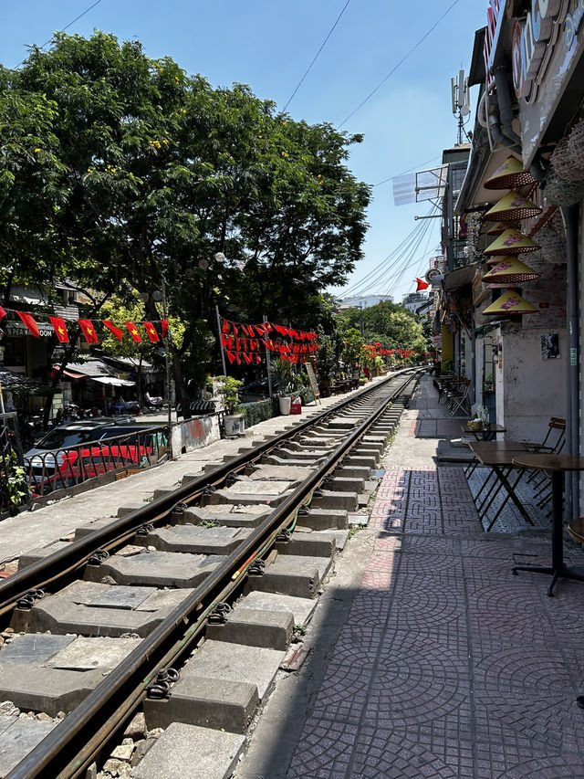 Hanoi train street 