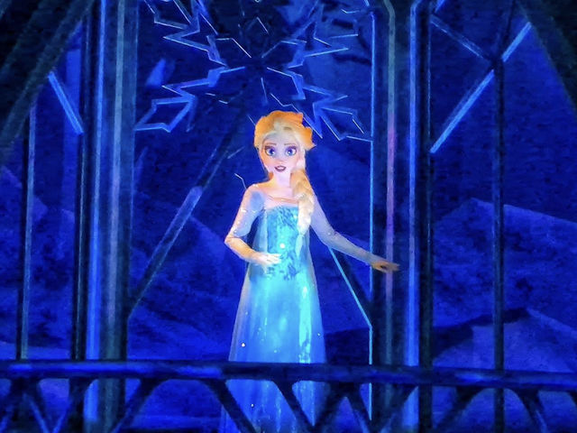 ✨ A Christmas Wonderland at Hong Kong Disneyland 🎄✨ ✨ A Christmas Wonderland at Hong Kong Disneyland 🎄✨