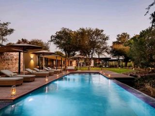 บรรยากาศสุดเหวี่ยง: ฝันซาฟารีที่ Tanda Tula อุทยานแห่งชาติครูเกอร์ 🐘🌳