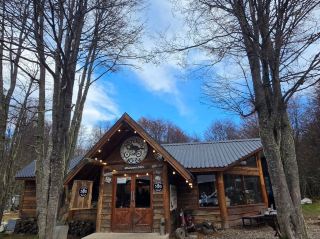 3005 Moto Café & Museum – Coffee, Machines & Stories ☕🏍️