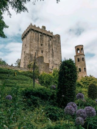 Blarney Castle - Why Does Everyone Come Here to Kiss a Stone?