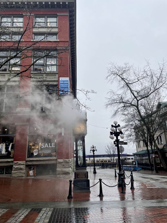 Gastown - Must Visit in Vancouver 🇨🇦