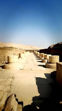 【埃及·盧克索·Ramesseum】曾經的萬年神殿
