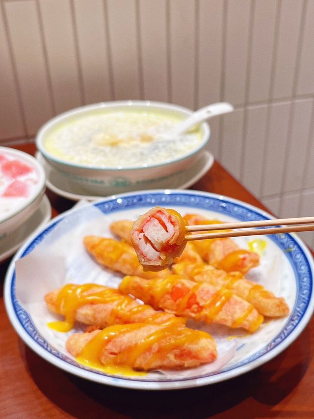 大家都喜歡來這裡吃下午茶🍨