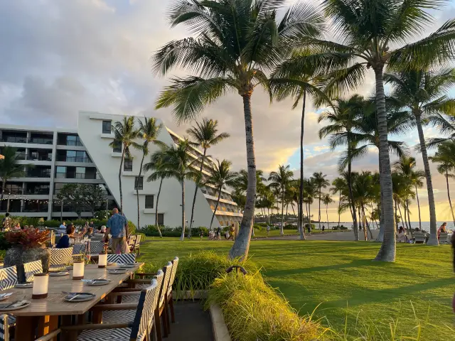 ハワイのビーチは本当に美しいですね！