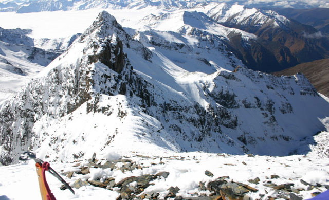 雪寶頂與火焰峰，冒著生命危險去探索