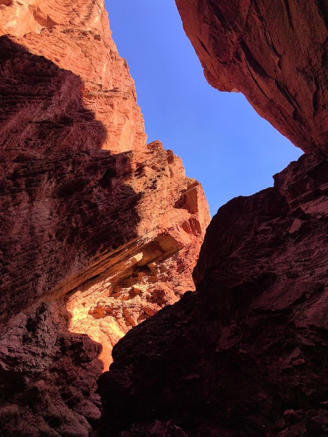 探秘天山神秘大峽谷