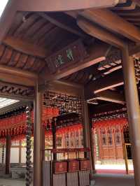 為什麼上海失業的人喜歡跑來玉佛寺?