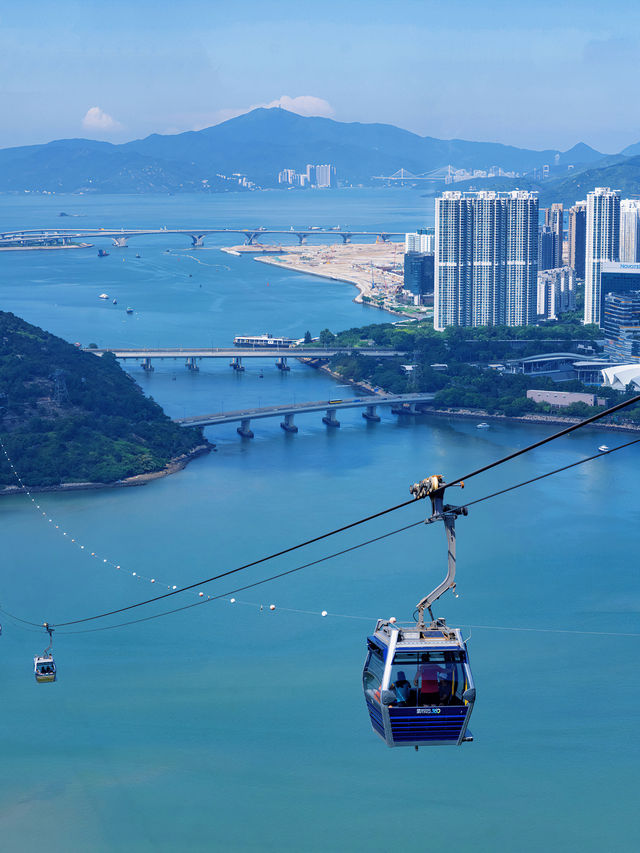 沒開玩笑來香港一定要坐一次全景透明纜車