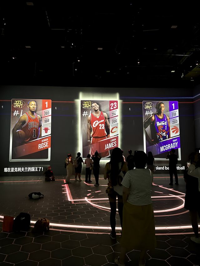 全球首發！上海NBA沉浸式光影秀劇場！