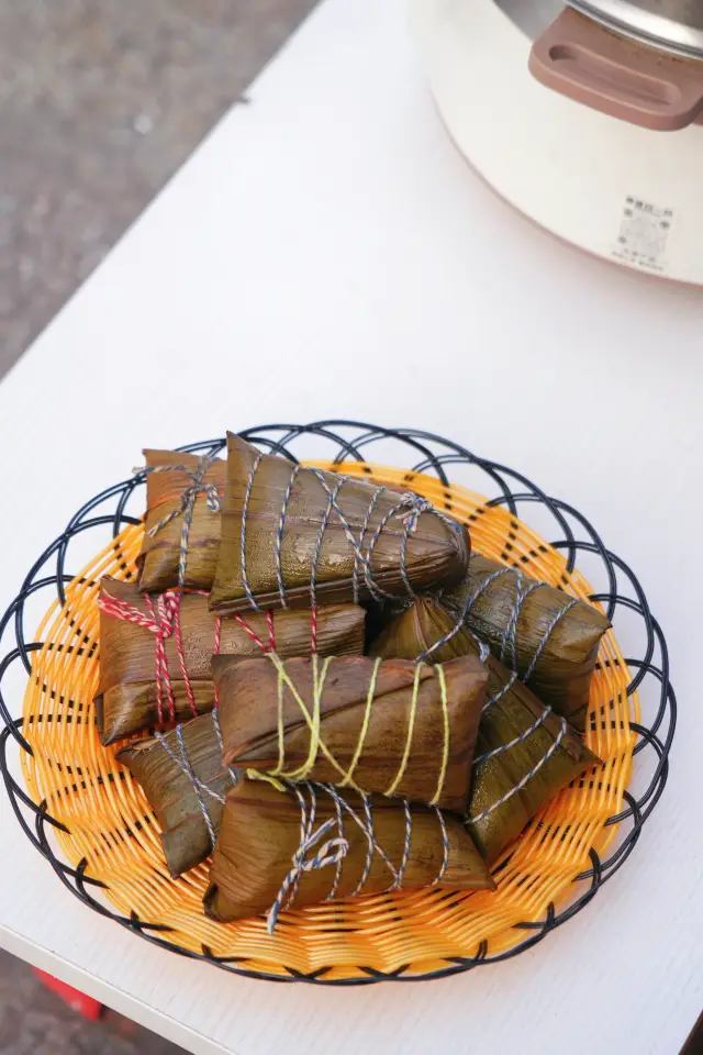 Huizhou | Strolling and eating on Shuidong Street