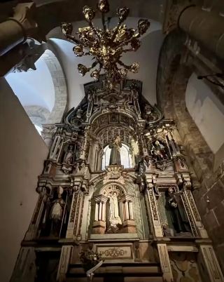 The Cathedral of Santiago de Compostela—Apostolic Sanctuary and Immortal Treasure