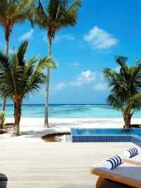 🌴 Maldives Magic: Luxe Stay at Radisson Blu Resort 🌊