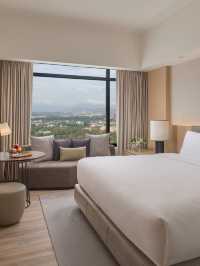 🌟 Manila's Chic Sleeps: Seda Vertis North Spotlight 🌟