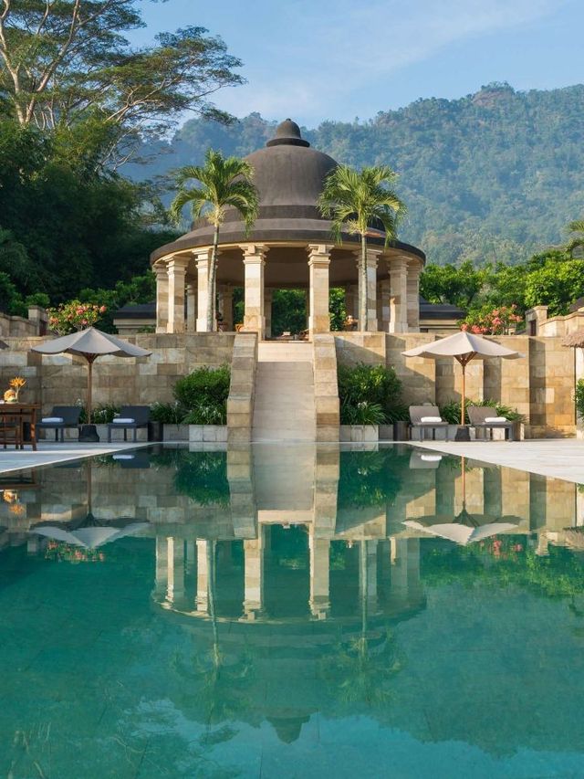 🌟 Java's Jewel: Luxe Stays at Amanjiwo Borobudur! 🕌✨
