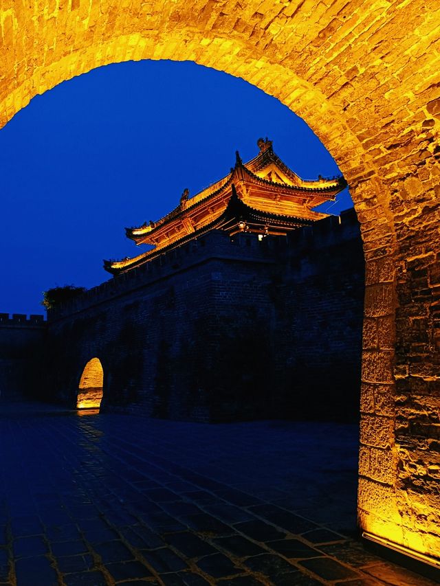 古城始建於宋代，擁有保存完好的古城牆和眾多歷史遺跡