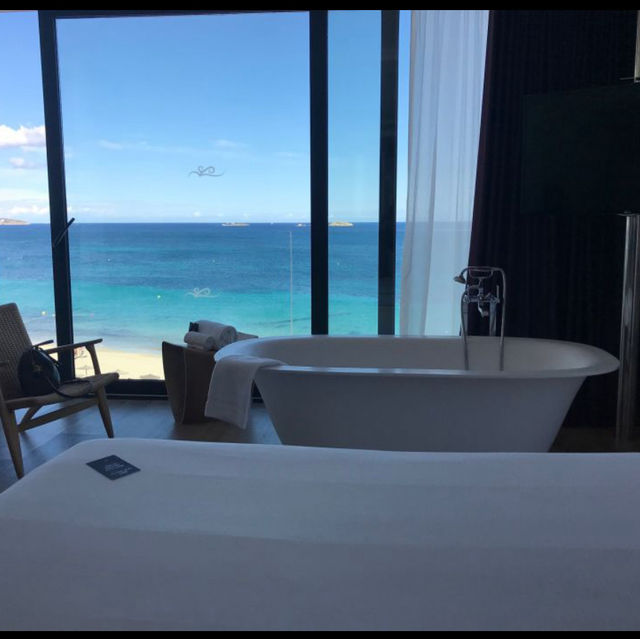 Experience Beach vibes with hotel package