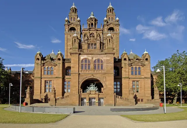 Kelvingrove Art Gallery and Museum: A Journey Through the Artistic Galaxy