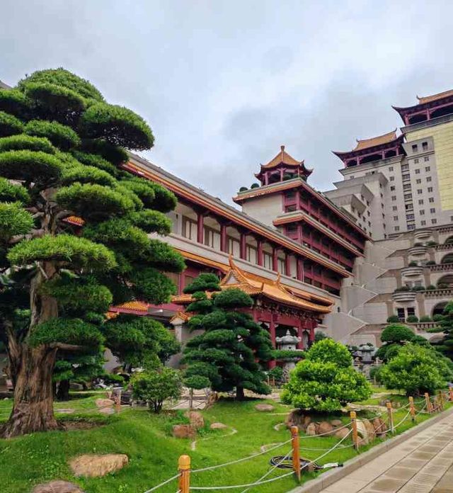 玉林打卡，這段內容似乎在表達對某個景區的喜愛。