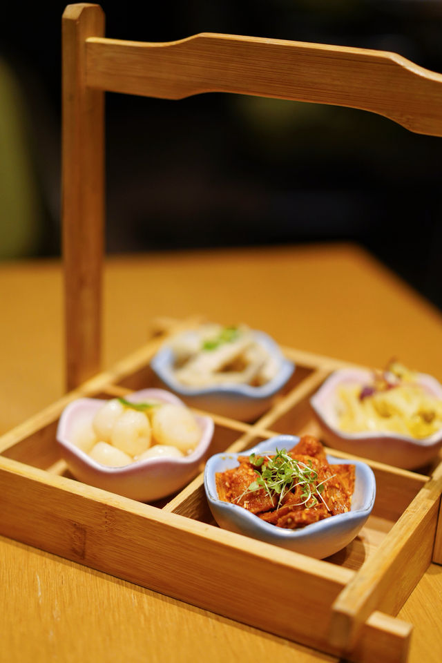 方山腳下不出酒店也能品嚐地道金陵美食。