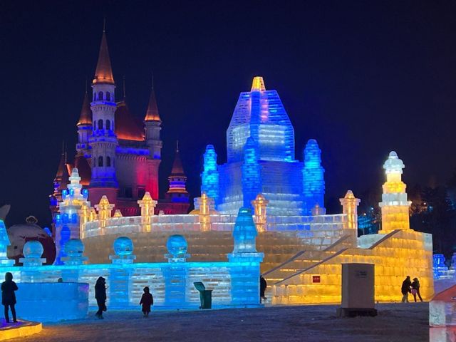 長春冰雪新天地 | 日落時分的絕美盛宴 長春冰雪新天地 | 日落時分的絕美盛宴