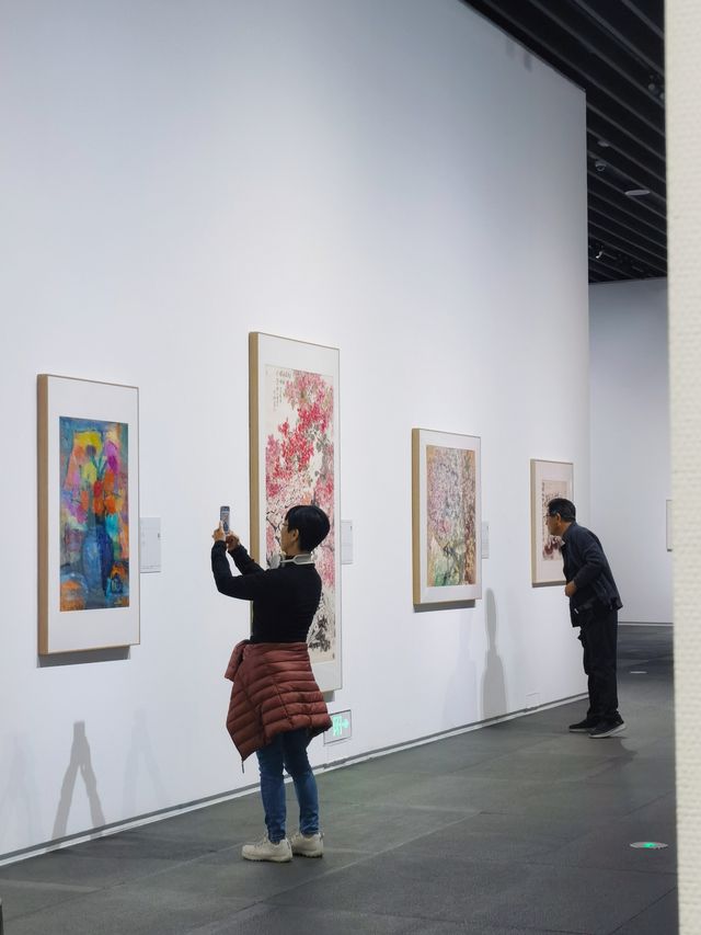 臨春風｜看展迎春 深圳美術館裡品春意