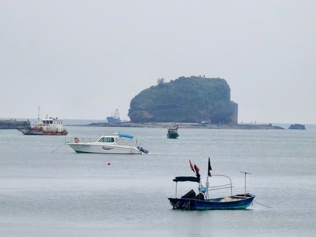 元謀江邊鄉，賞地質奇觀。