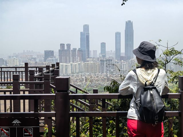 南寧青秀山即適合遊覽又適合拍照