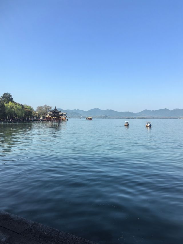 杭州西湖嘅春天景色