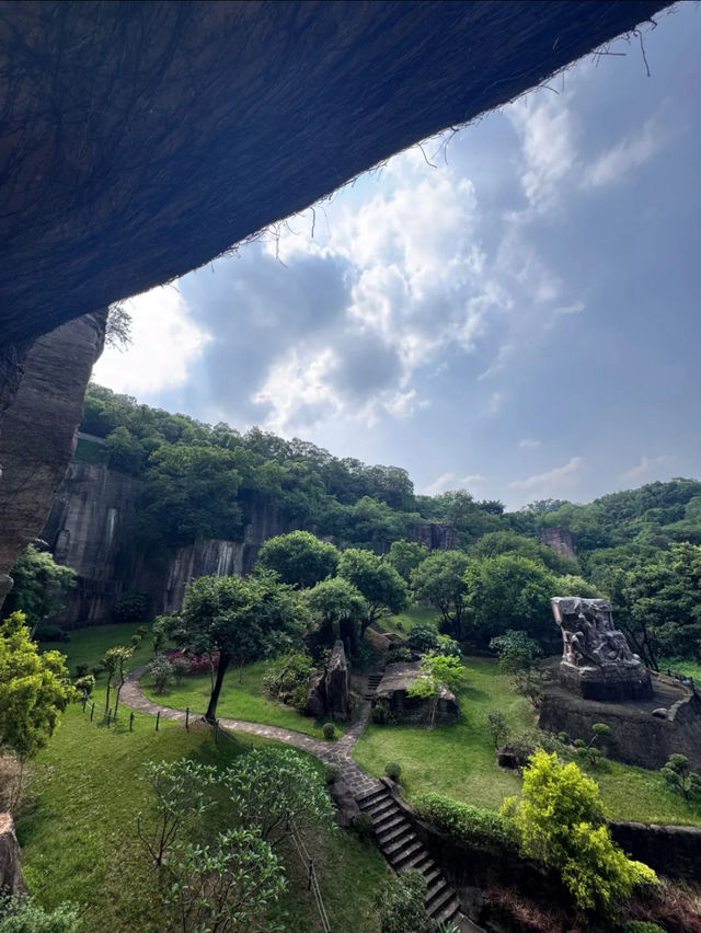 Lotus mountains Guangzhou 