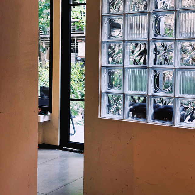 超chill的社區咖啡店，可以嘗試MBTI特調咖啡