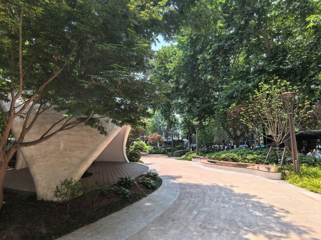 衡山花園：衡山路旁嘅海派風情口袋公園