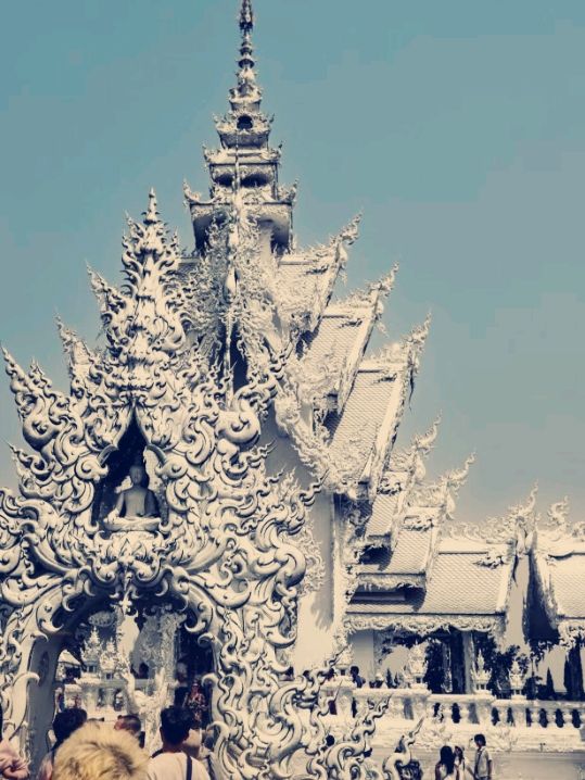 曼谷驚艷之旅！白廟純白聖境震撼心靈】**  
