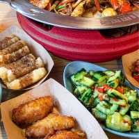 呢間肉蟹煲真係好食到爆燈