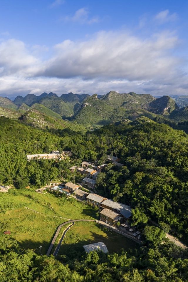 梵隱牧雲度假民宿｜在黃果樹腳下，住進布依族古寨的詩意裡