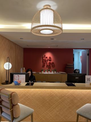 I recently stayed at The Figo in Hong Kong and had a great experience. The hotel is in a convenient location, close to restaurants, shops, and an MTR station, making it easy to explore the city. The staff was welcoming, and the modern, clean room was well-equipped.

The bed was comfortable, though a bit small for me as I’m tall. It was perfectly fine for a short stay, but might feel snug for taller guests on longer visits. The bathroom was spotless, with fresh towels and a nice selection of toiletries.

Overall, The Figo is a great choice for anyone visiting Hong Kong, with its stylish rooms and prime location. I'd definitely stay here again!