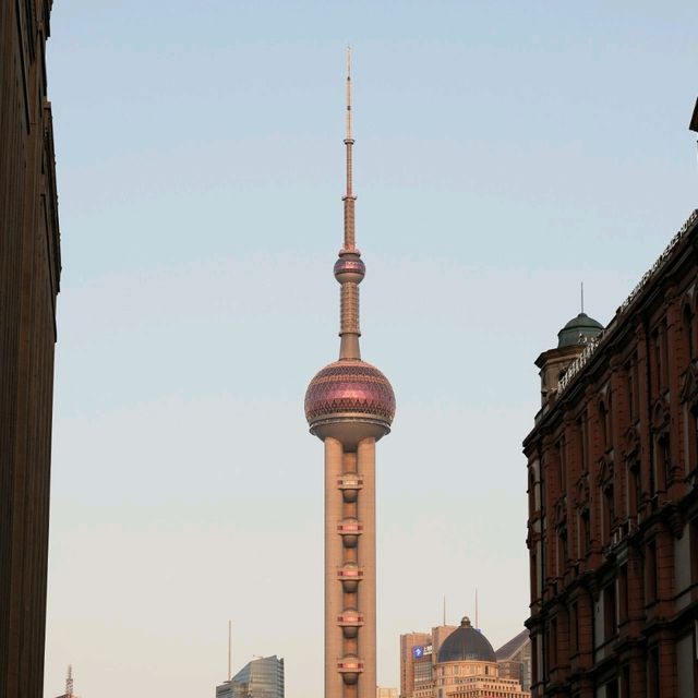 🌏✨ The Most Iconic TV Tower on the Planet: The Oriental Pearl Tower 🗼